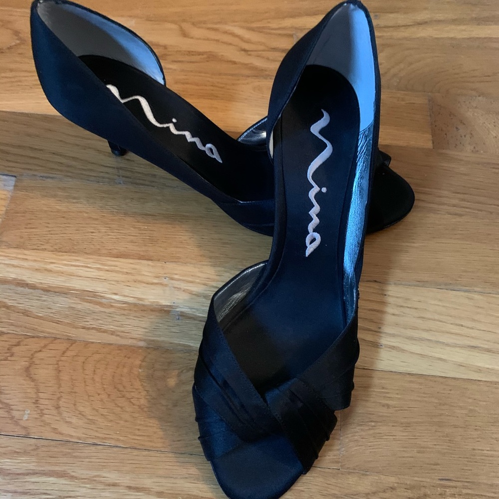 Nina Culver Kitten Heel - Black